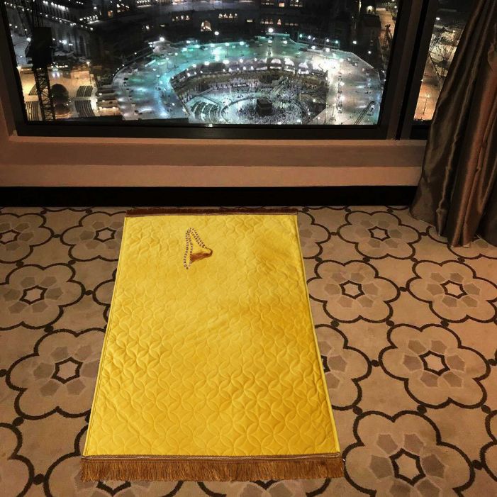 luxury velvet embossed prayer mat