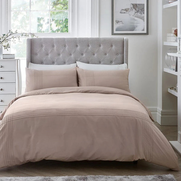 Luxury Duvet Set With Pleates