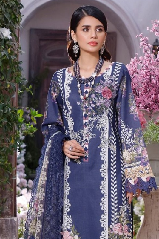 3 Piece Lawn Embroidered Dress